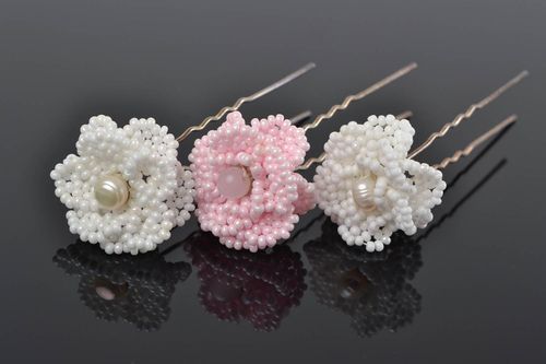 Set of 3 handmade designer beaded flower hairpins of light color - MADEheart.com