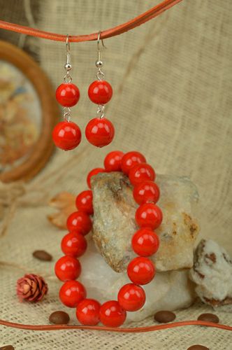 Handmade red beaded jewelry set stretch wrist bracelet and dangle earrings - MADEheart.com
