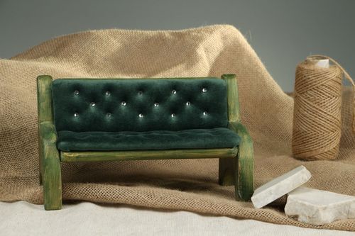Wooden doll sofa - MADEheart.com