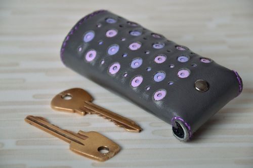 Leather key holder - MADEheart.com