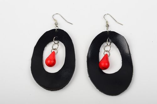 Handmade designer earrings unusual black jewelry beautiful leather earrings - MADEheart.com