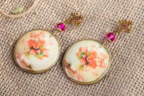 Vintage earrings made using decoupage technique - MADEheart.com